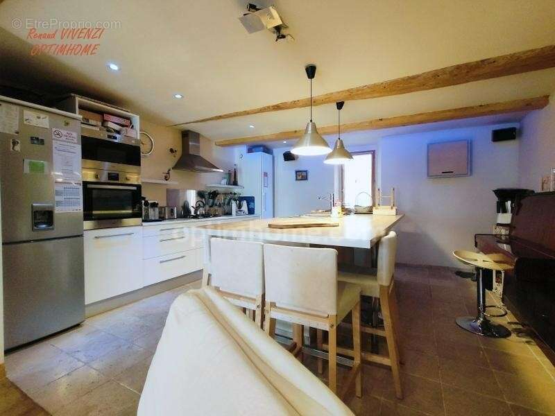  Maison de caractère divisée en 2 logements – Opportunité rare au cœur de PRADES - photo 5