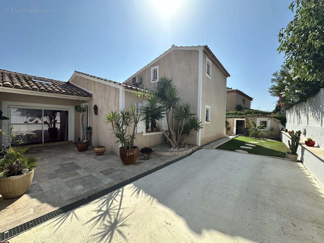 Maison à SIX-FOURS-LES-PLAGES