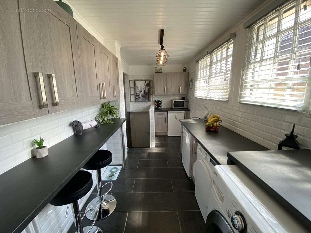 Maison à SAINTE-ALVERE