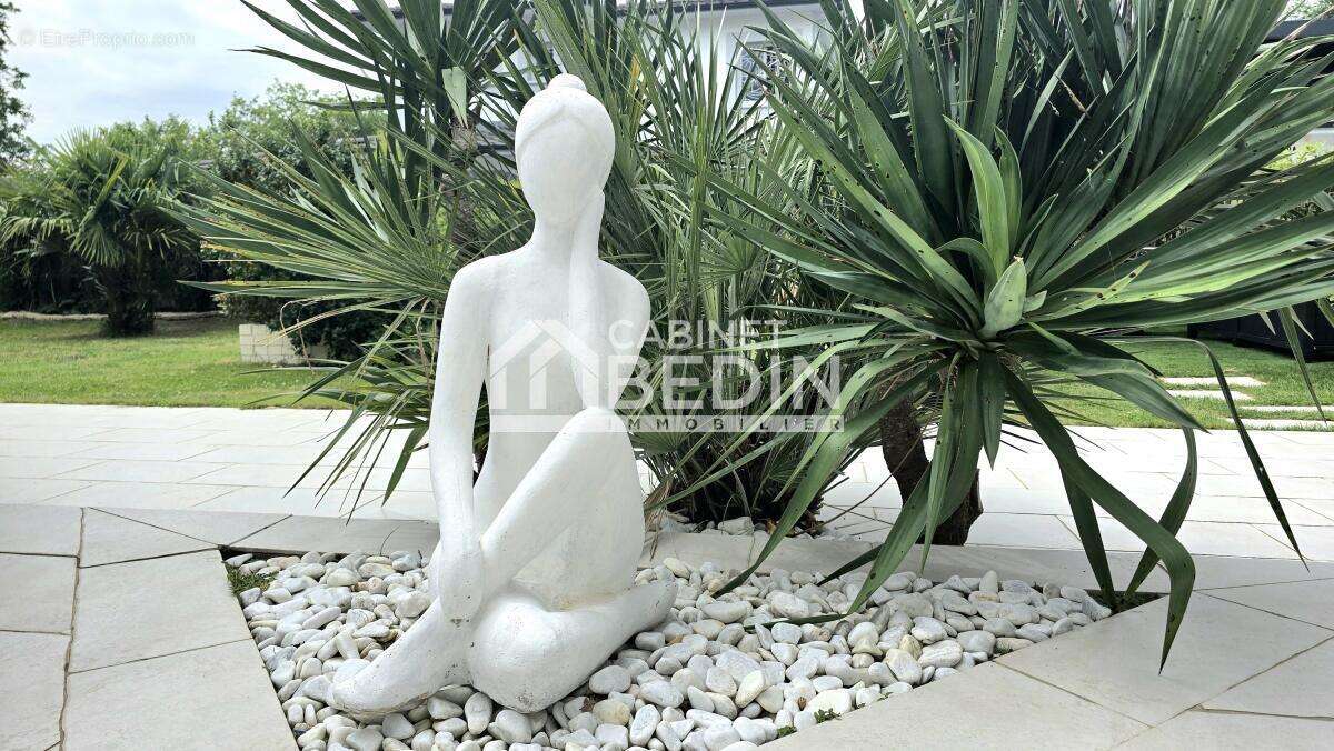 Maison à SAINT-JEAN-D&#039;ILLAC