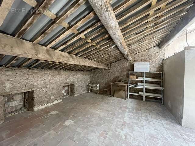 Maison bourgeoise - 201 m², piscine, studio indépendant et vue dégagée ! - photo 34