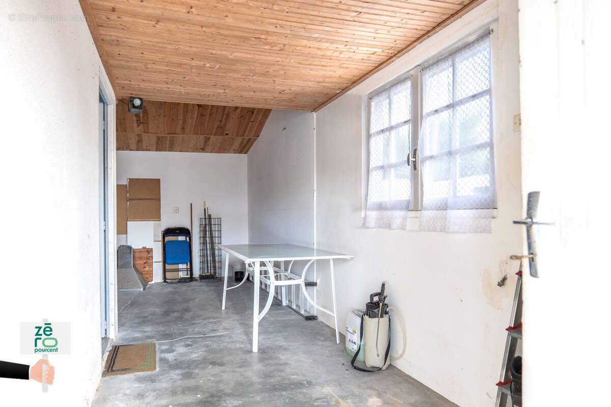 Le Fenouiller   Maison de plain-pied rénovée avec fort potentiel à 400 m du centre - photo 24