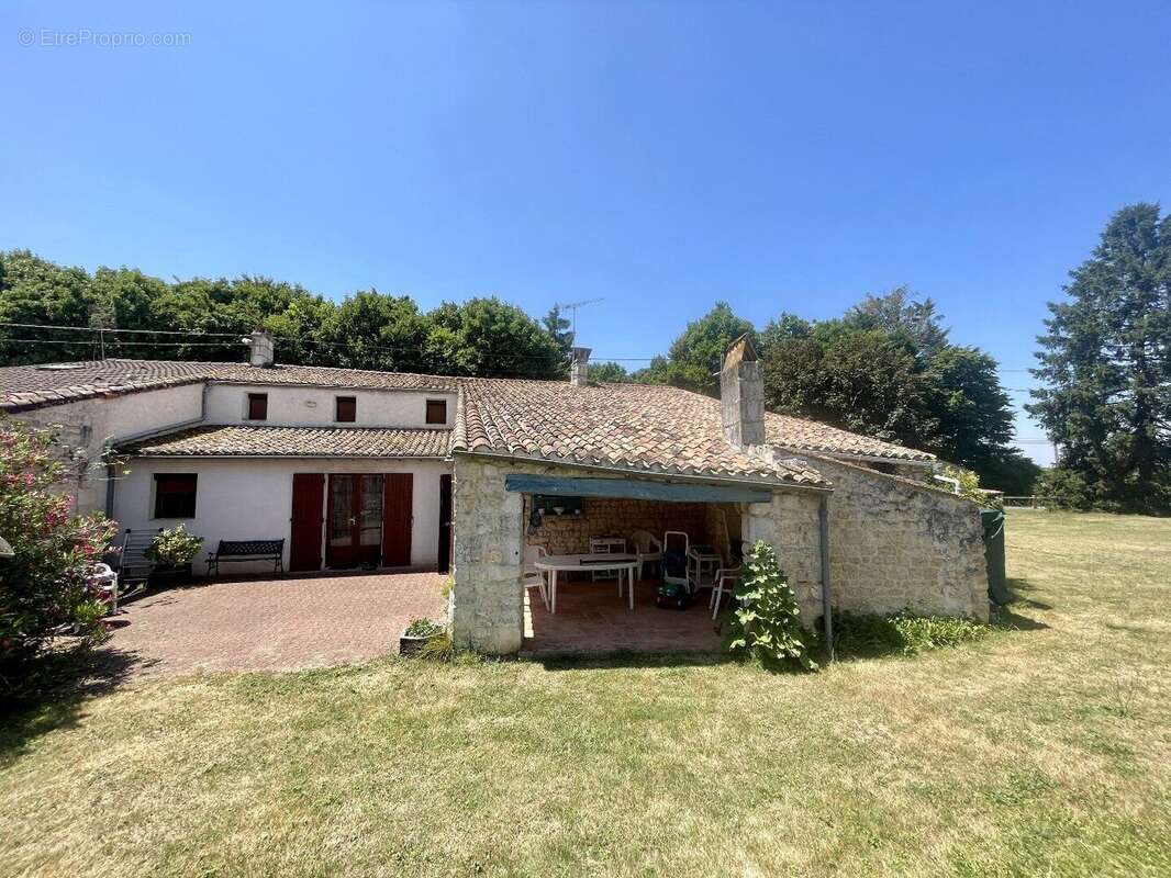 Maison à BALANZAC