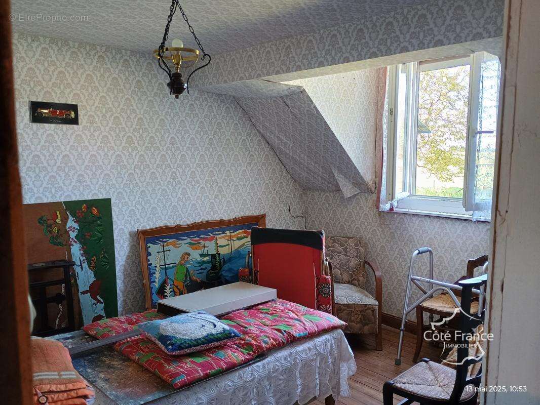 Maison à MONT-SAINT-JEAN