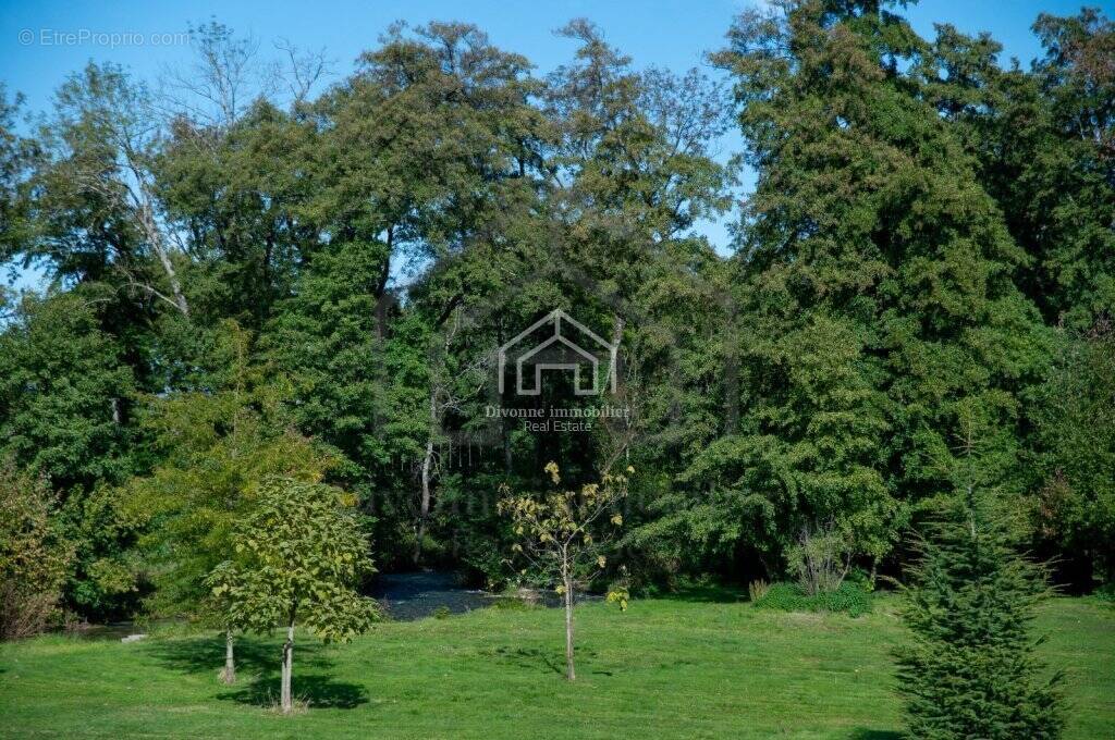 Appartement à DIVONNE-LES-BAINS