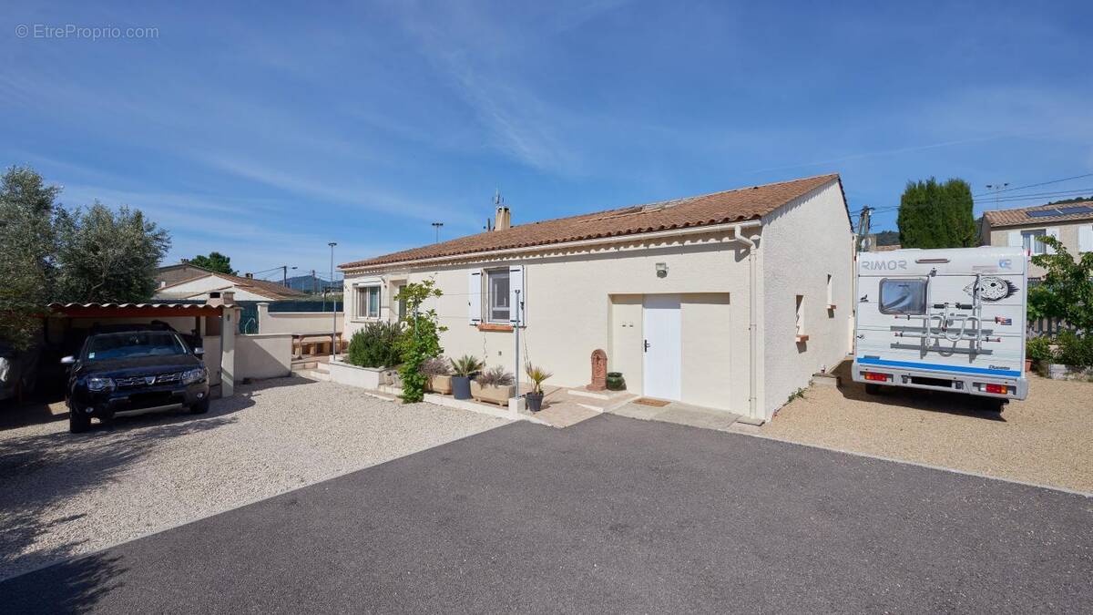 Maison à VILLENEUVE