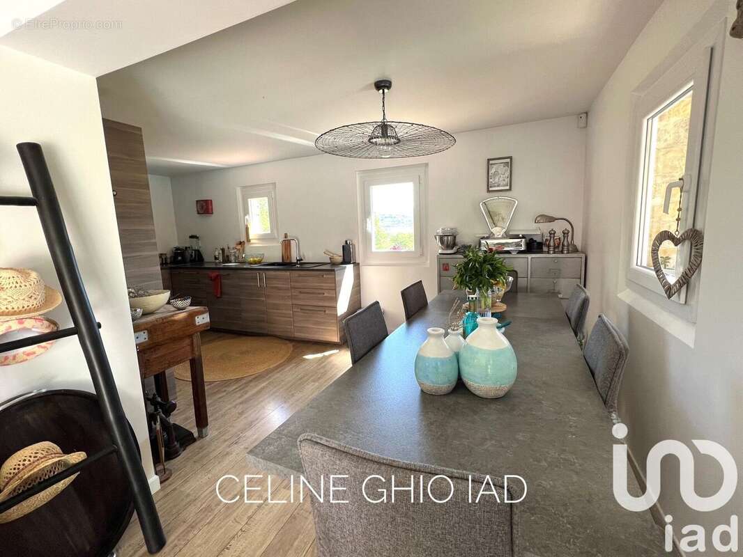Maison 120 m² à La Cadiere-D'azur  - photo 6