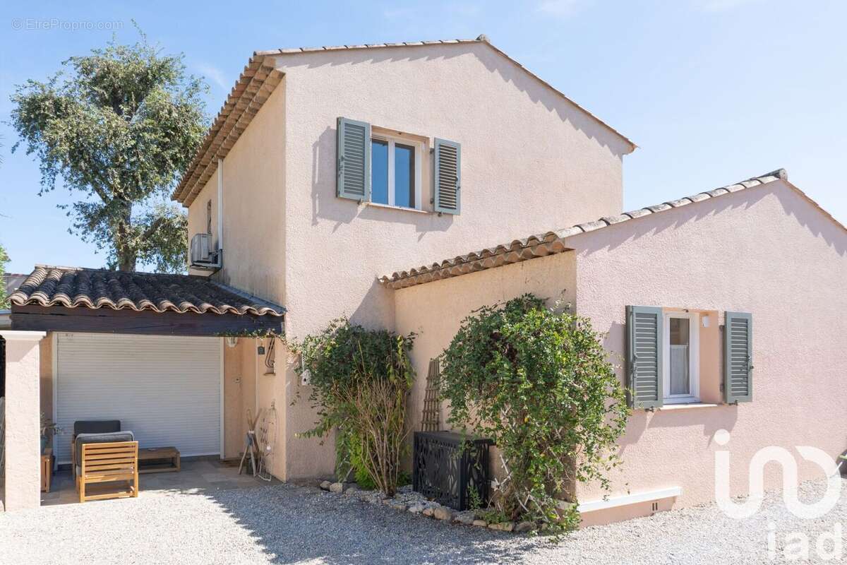 Photo 2 - Maison à LA ROQUETTE-SUR-SIAGNE