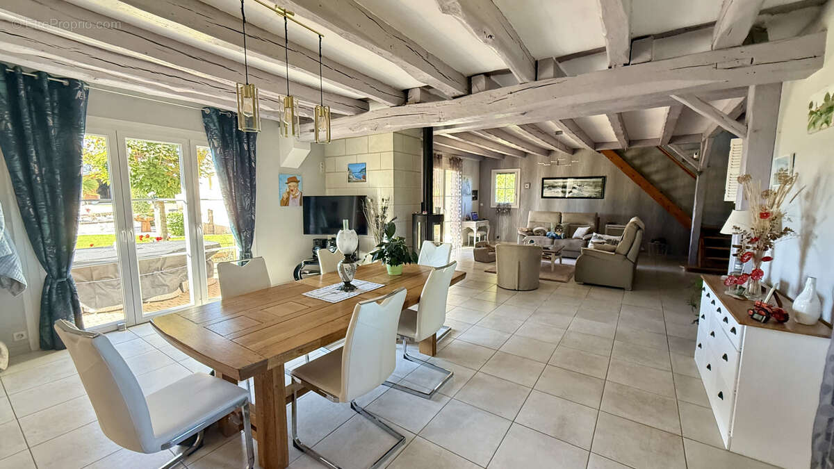 Maison à ROUZIERS-DE-TOURAINE