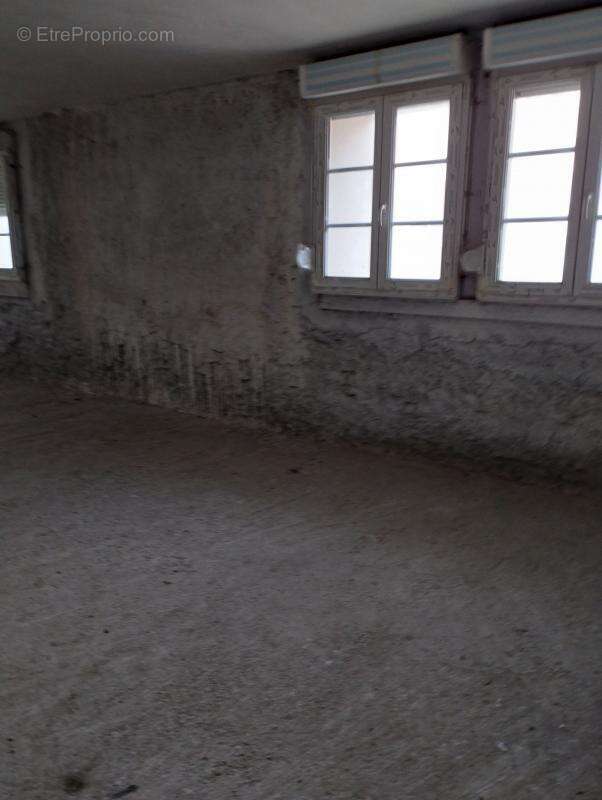 Appartement à LUXEUIL-LES-BAINS