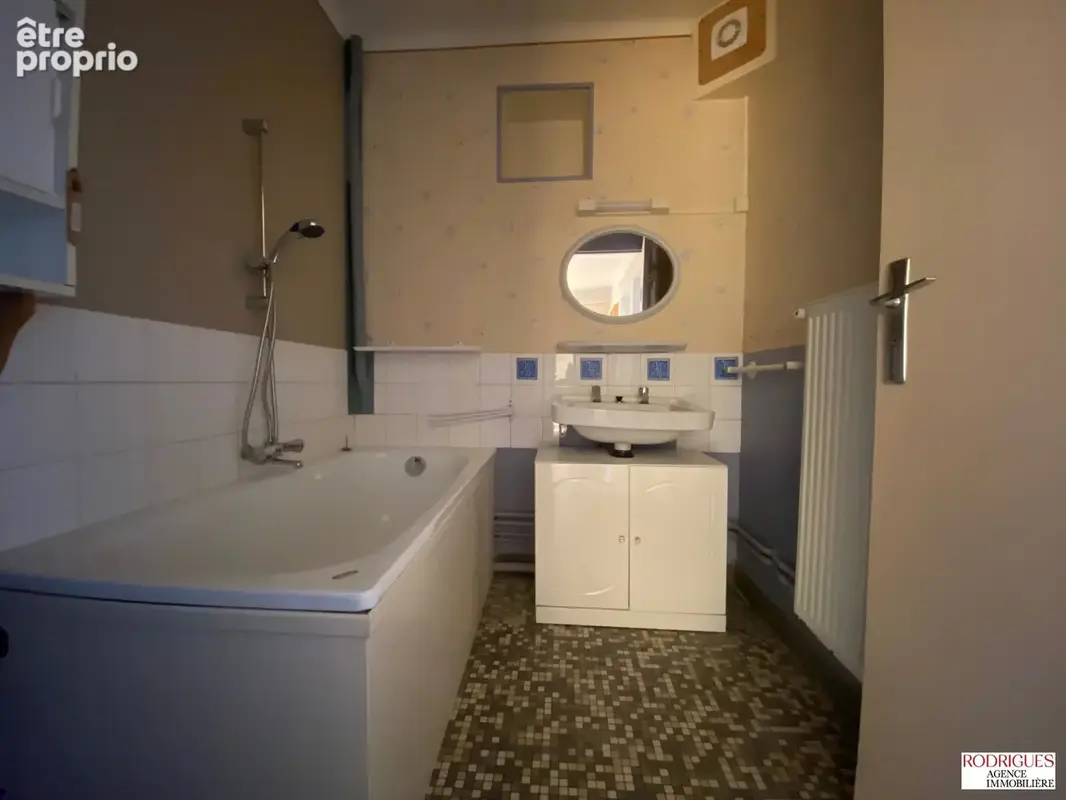 Appartement 81 m² à Poitiers  - photo 6
