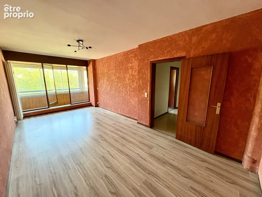 Appartement t2 / dernier étage / balcon / ascenseur / cave / garage fermé / chamalières - photo 5