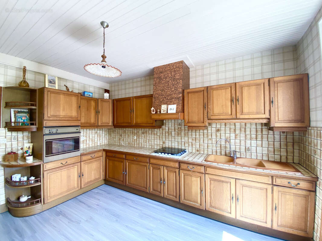 Maison à LOUAN-VILLEGRUIS-FONTAINE