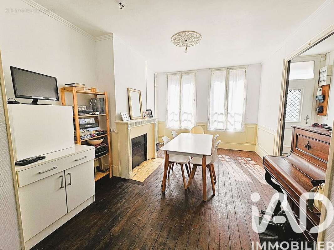 Photo 3