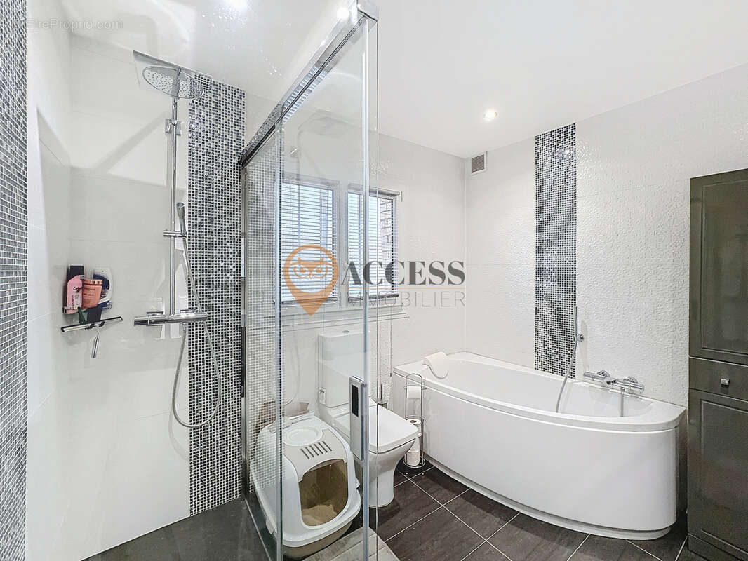 Maison à MONTLIGNON