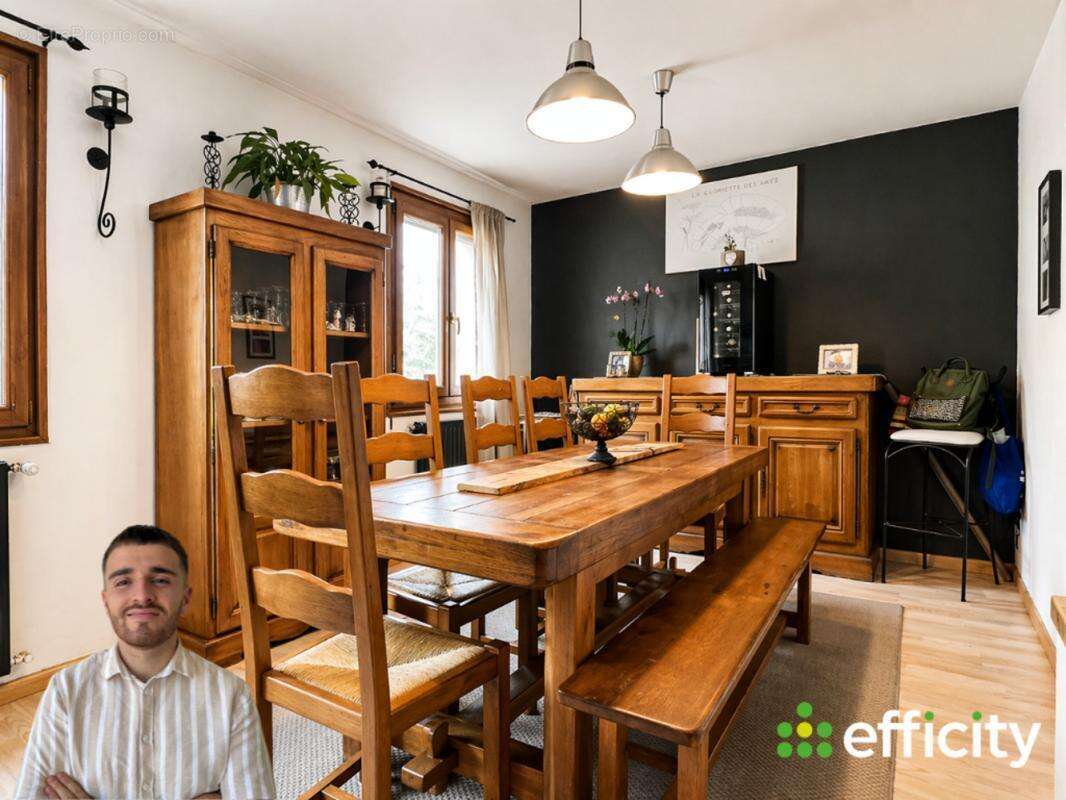 Appartement à FRAISSES