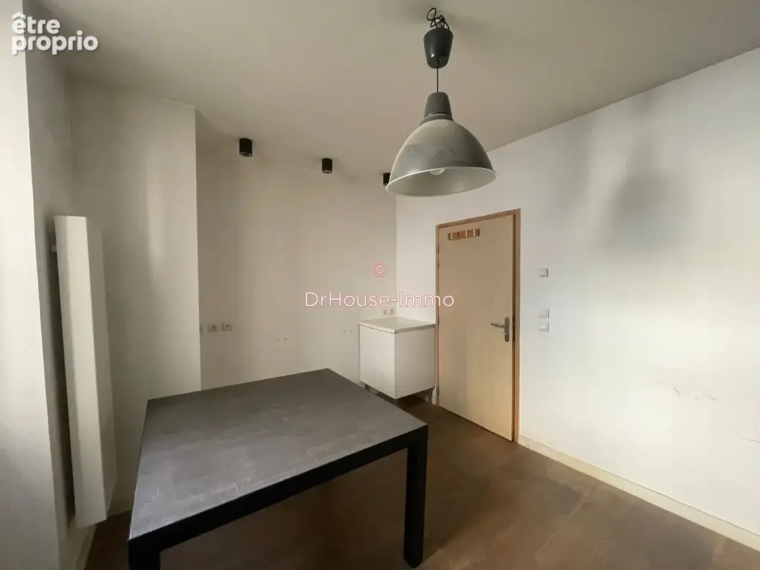 Commerce 45 m² à Marseille-1e  - photo 6