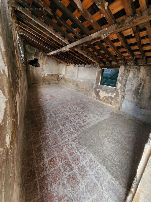 Appartement à AURIOL
