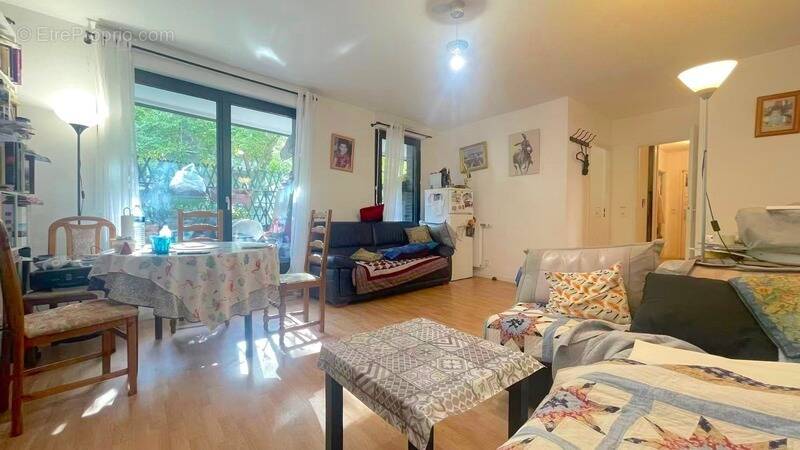 Appartement à GENNEVILLIERS