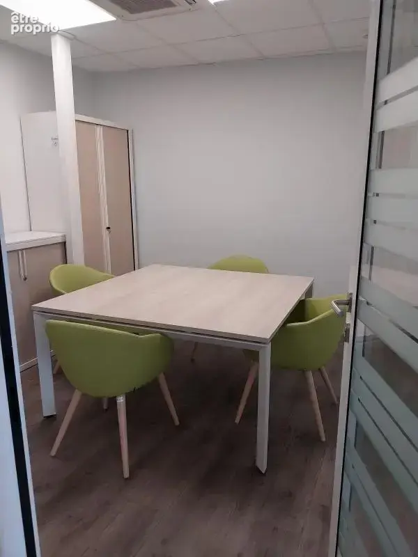 Bureaux-Place de la République - photo 4