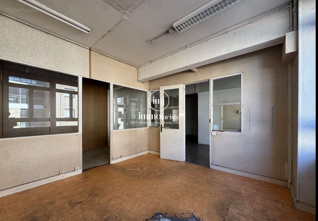 Commerce 428 m² à Limoges  - photo 5