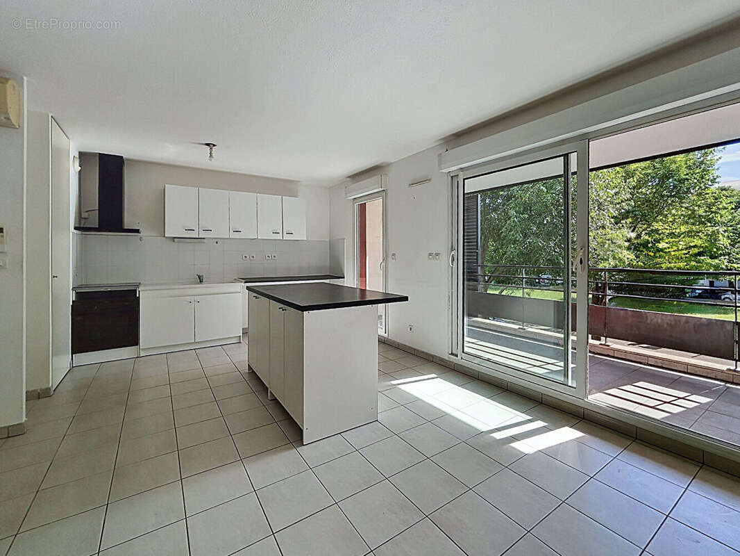 P3 66,42 m² avec terrasse et garage - photo 3