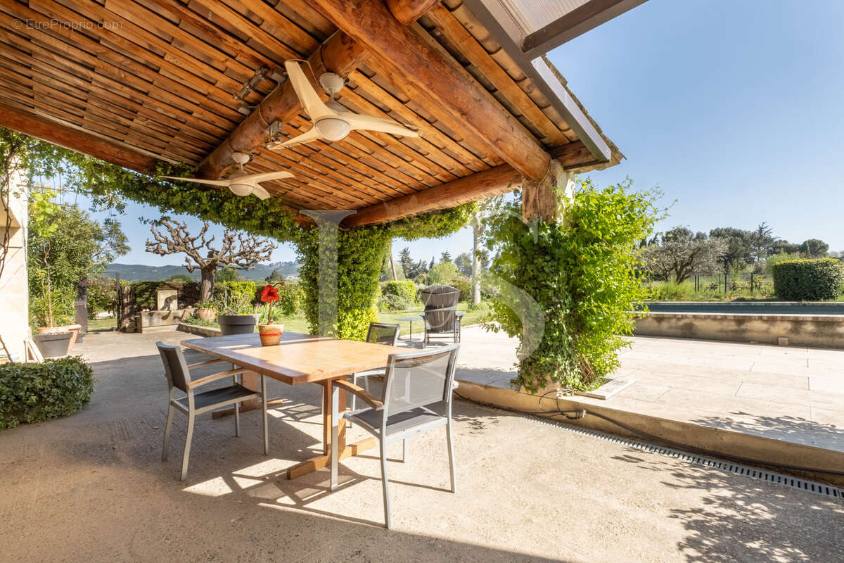 Maison à VAISON-LA-ROMAINE