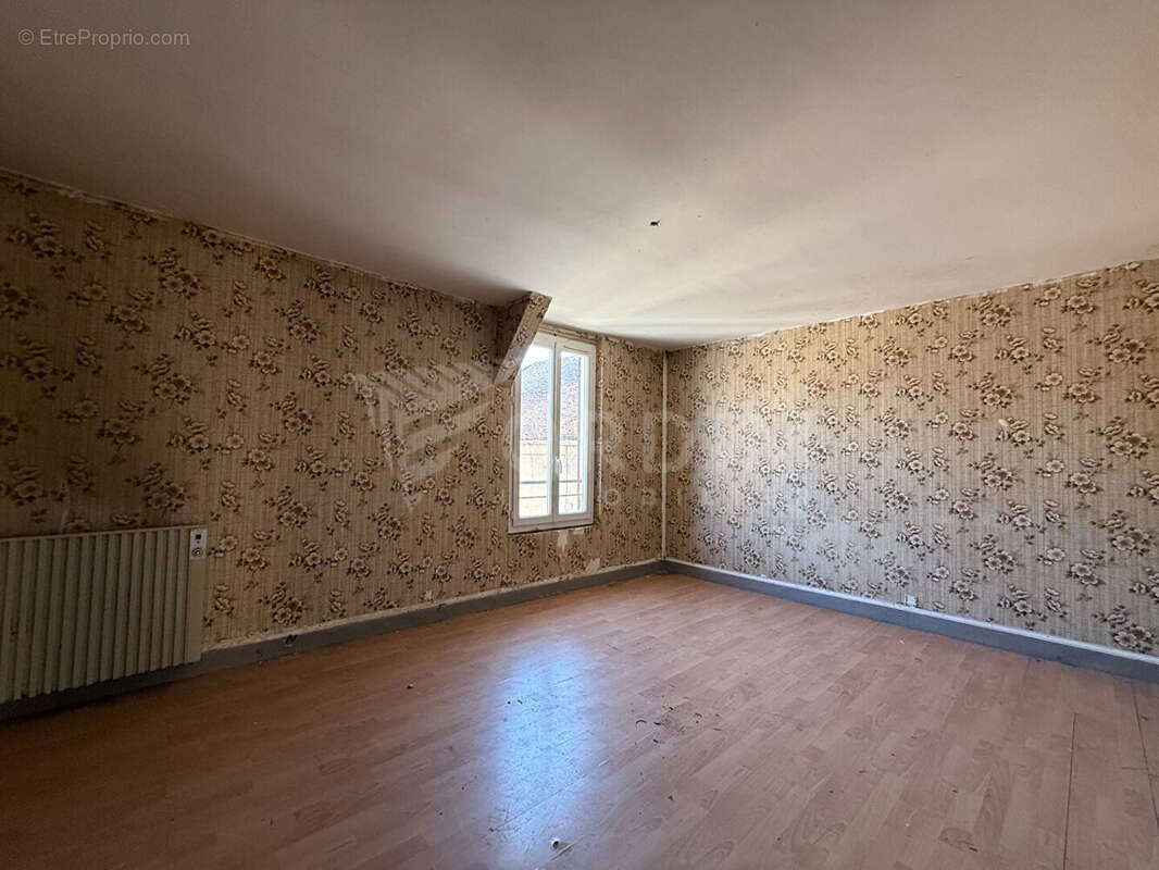 Maison à BONNY-SUR-LOIRE