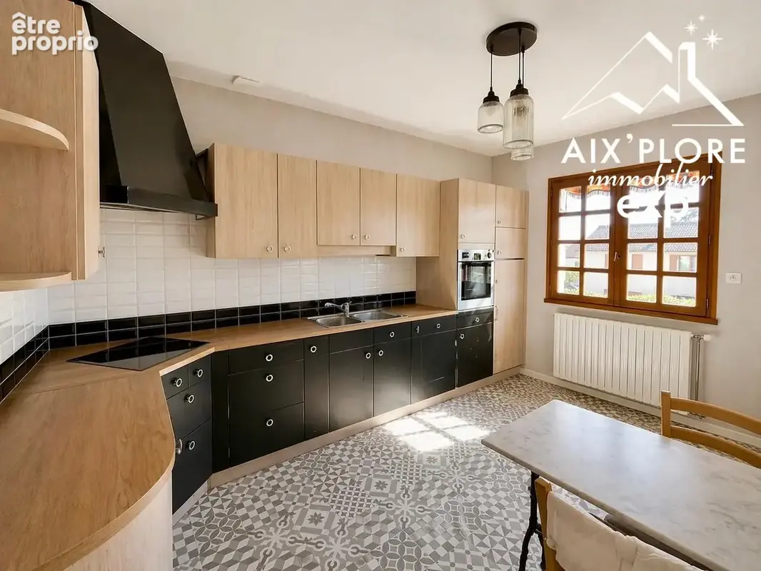Maison 122 m² à Bourg-En-Bresse  - photo 5