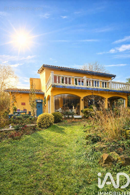 Maison 218 m² à Hernicourt  - photo 2