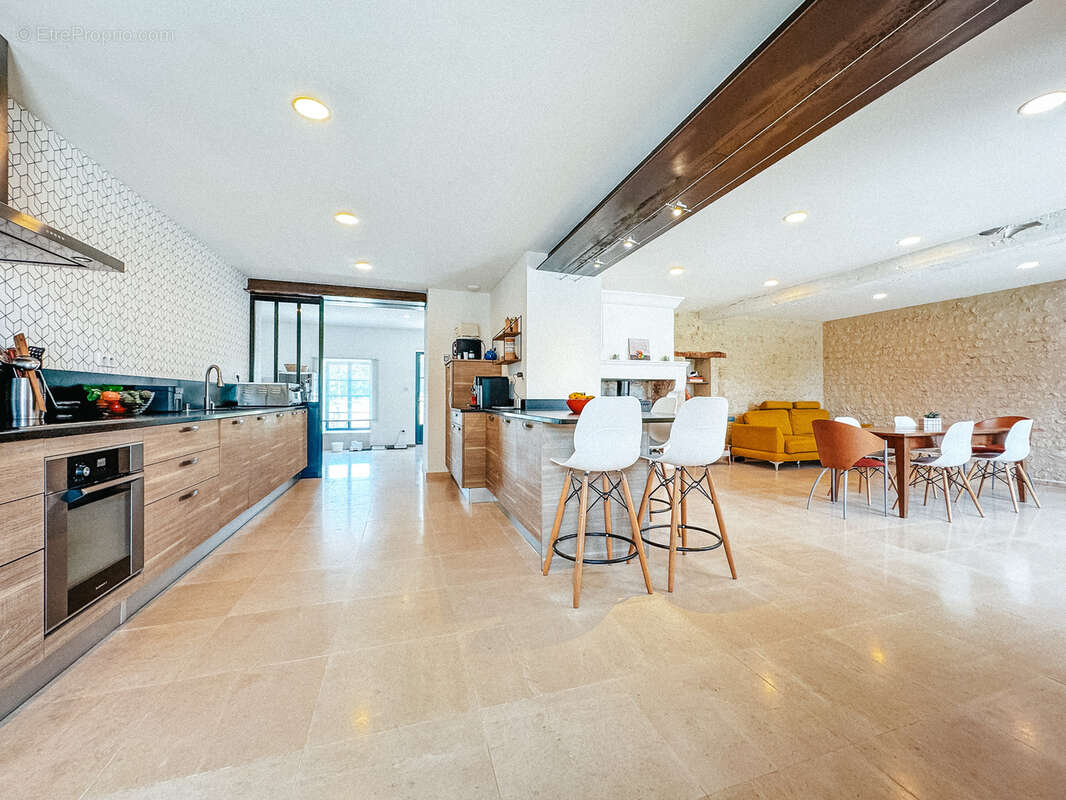 Maison à CHALLIGNAC