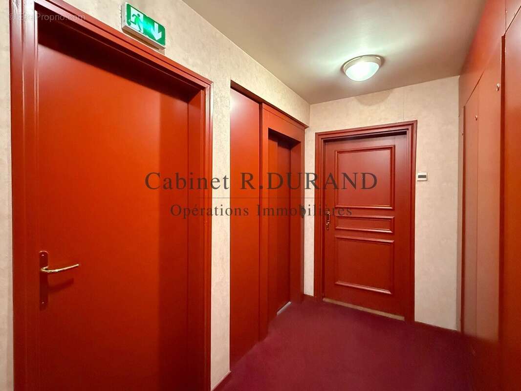 Appartement à LA GARENNE-COLOMBES