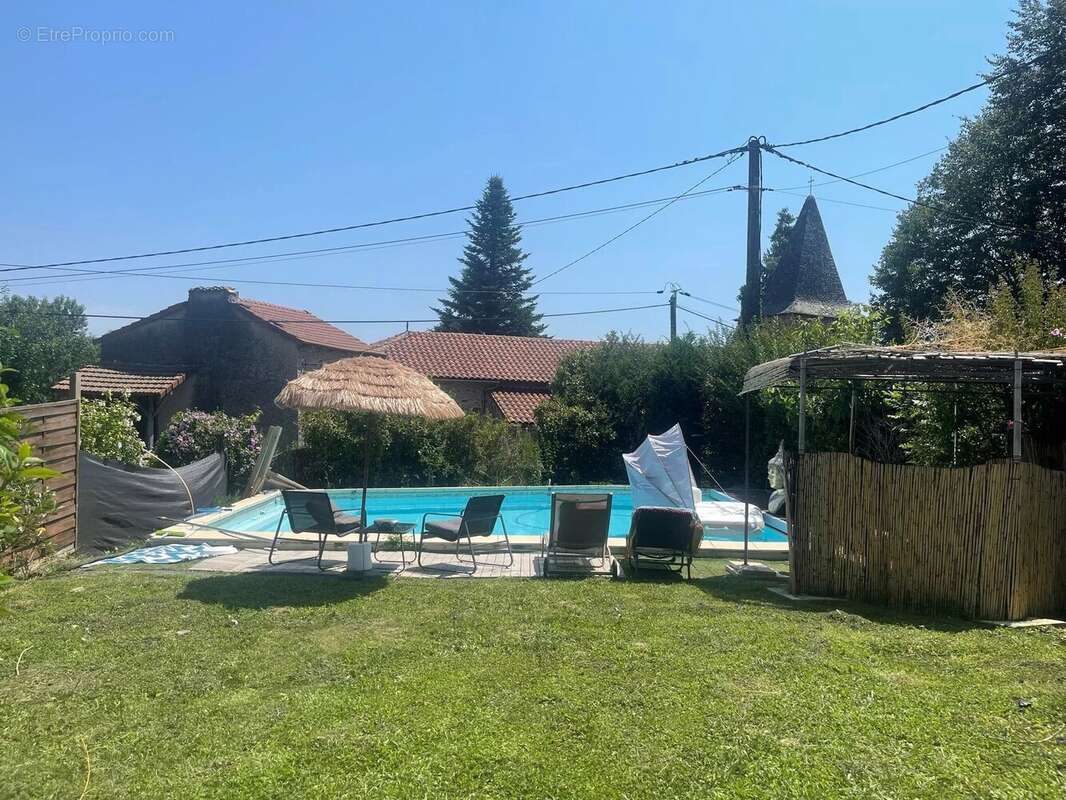 Maison à JOUQUEVIEL