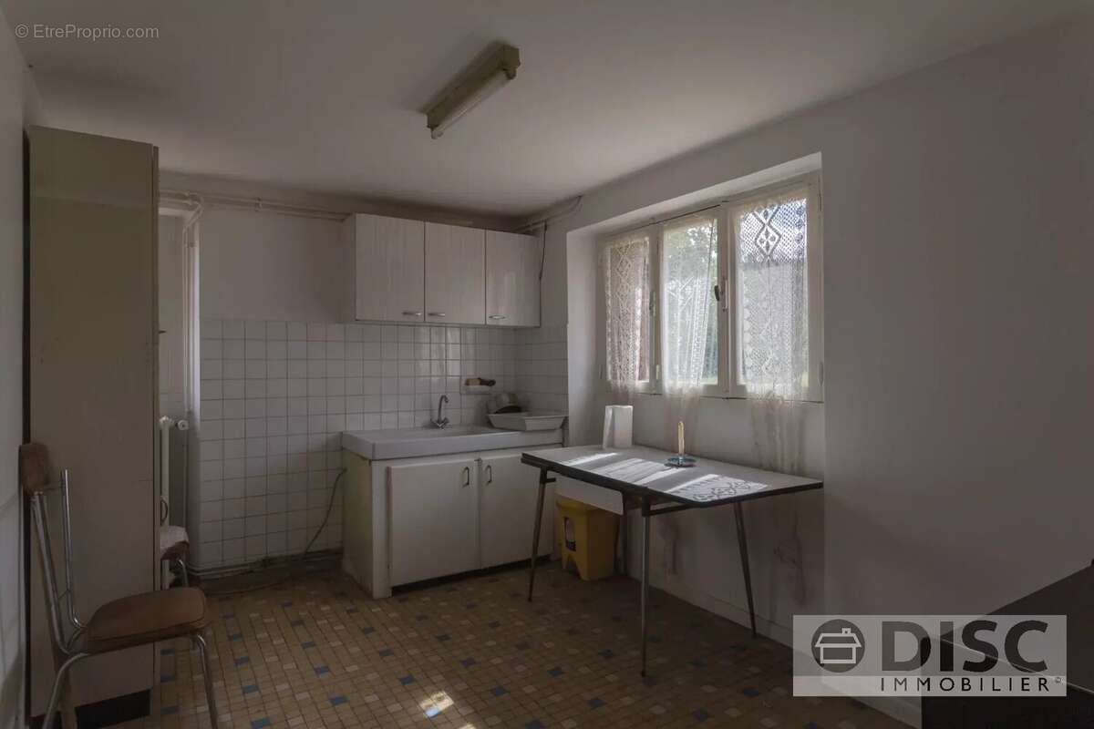Spacieuse et lumineuse maison de village avec jardin. - photo 17