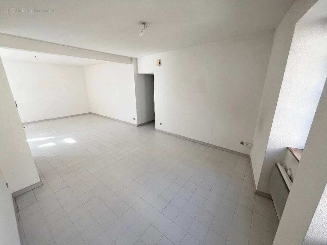 Duplex en 3 chambres et terrasse - photo 2