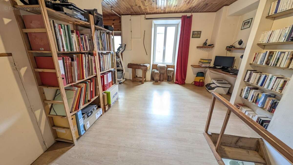 Maison à VERTAIZON