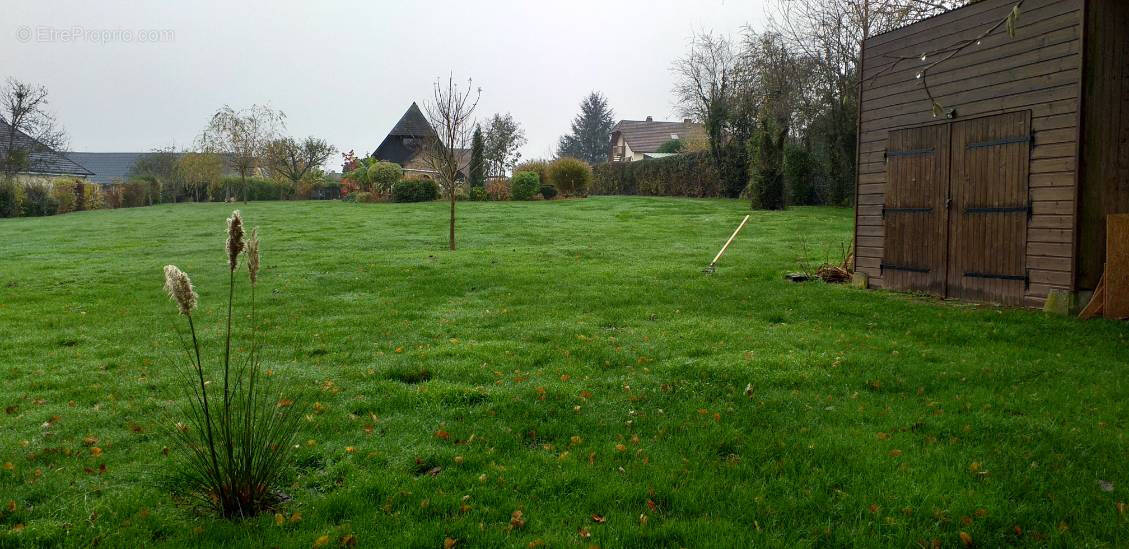 Terrain à ESLETTES