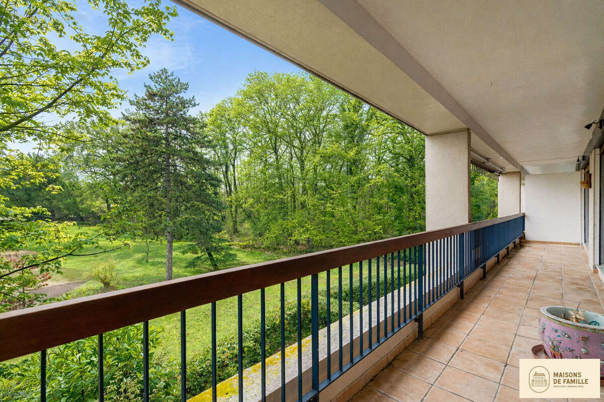 Appartement à RUEIL-MALMAISON