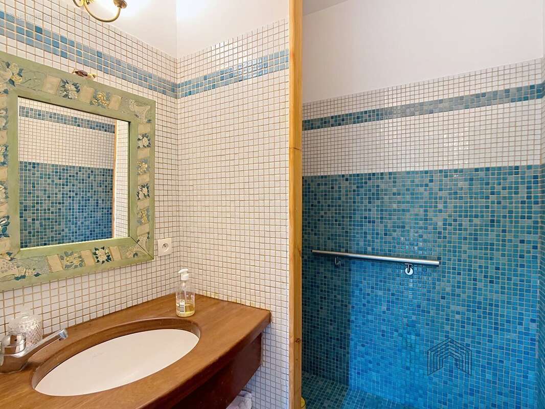 Maison bourgeoise 13 pièces 440 m2 - photo 16