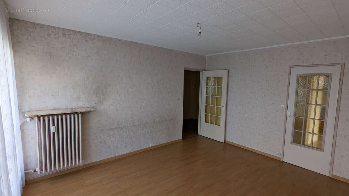 Appartement à CHENOVE