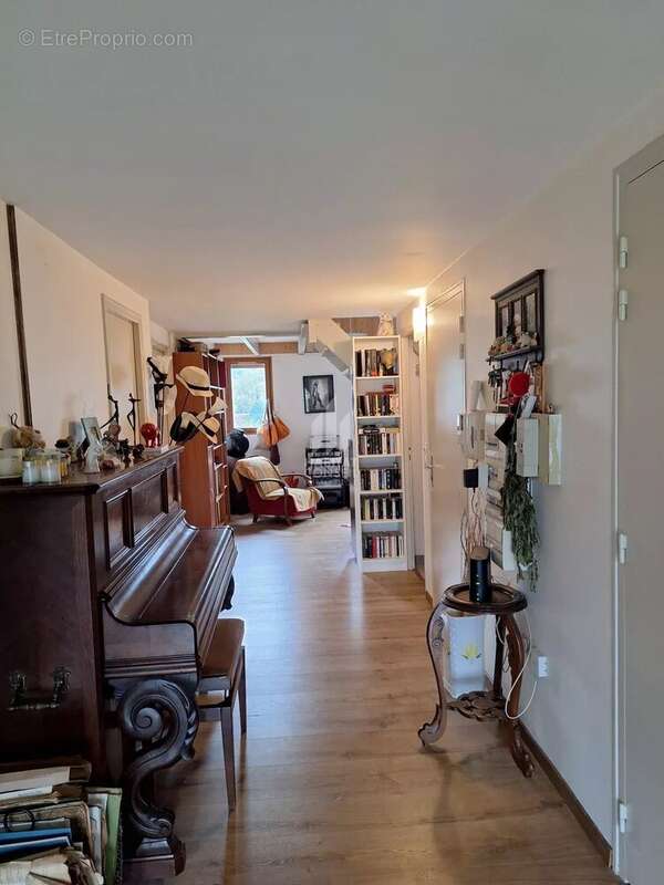 Appartement à FONTAINE