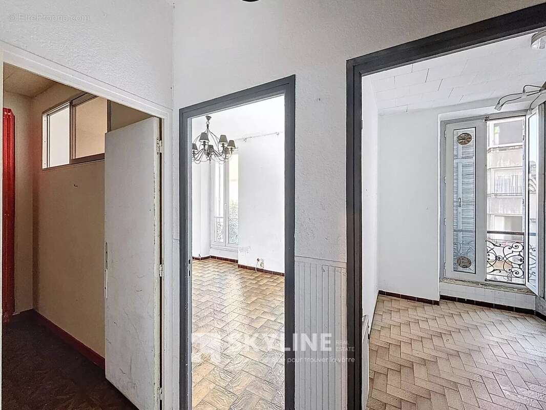 Appartement à MARSEILLE-3E