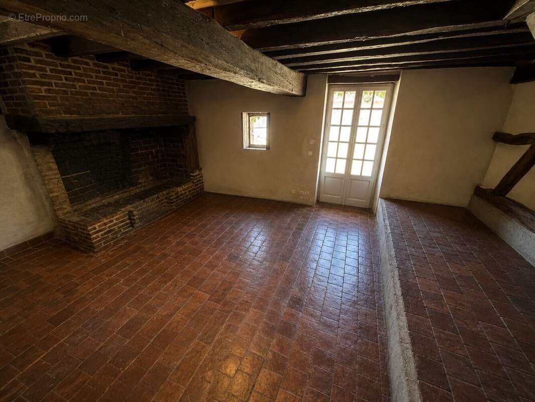 Maison 175 m² à Coullons  - photo 4