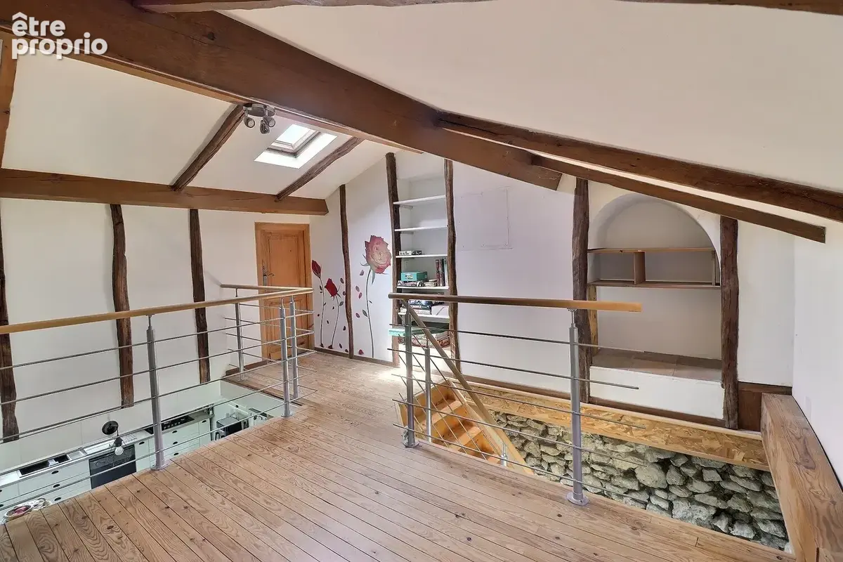 Maison en pierre de caractère avec gîte - photo 4