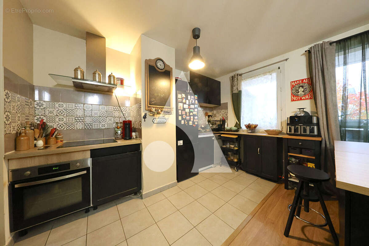 Appartement à CORBEIL-ESSONNES