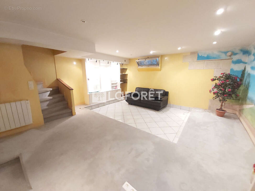 Appartement Villemomble 3 pièce(s) 72 m2 - photo 13