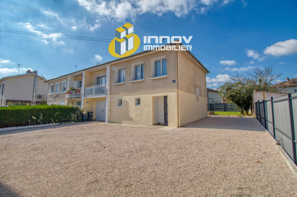 Maison à CHATENOY-LE-ROYAL