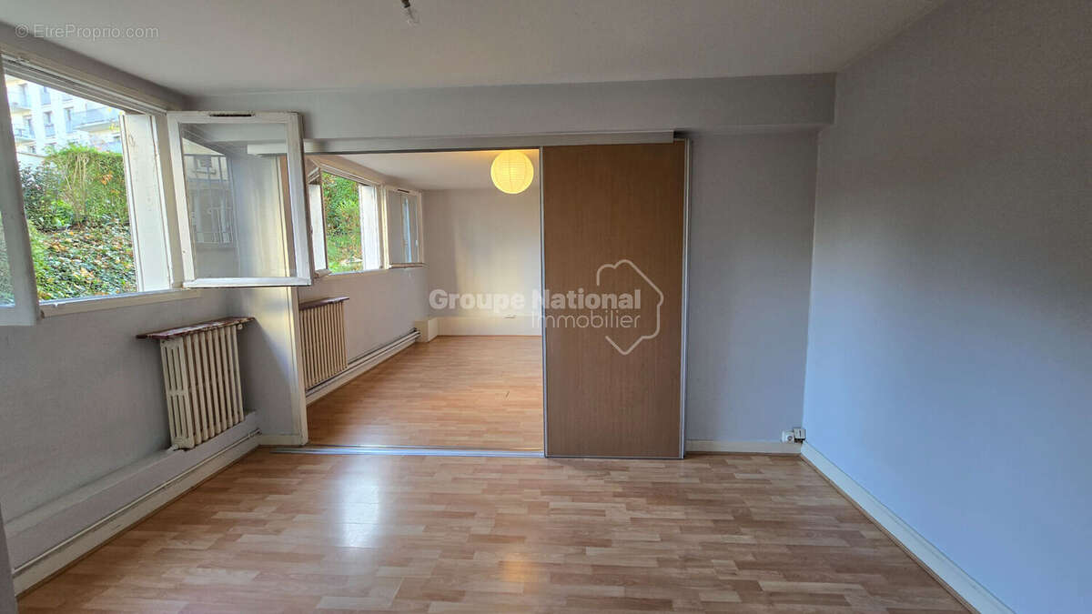 Appartement à VERSAILLES