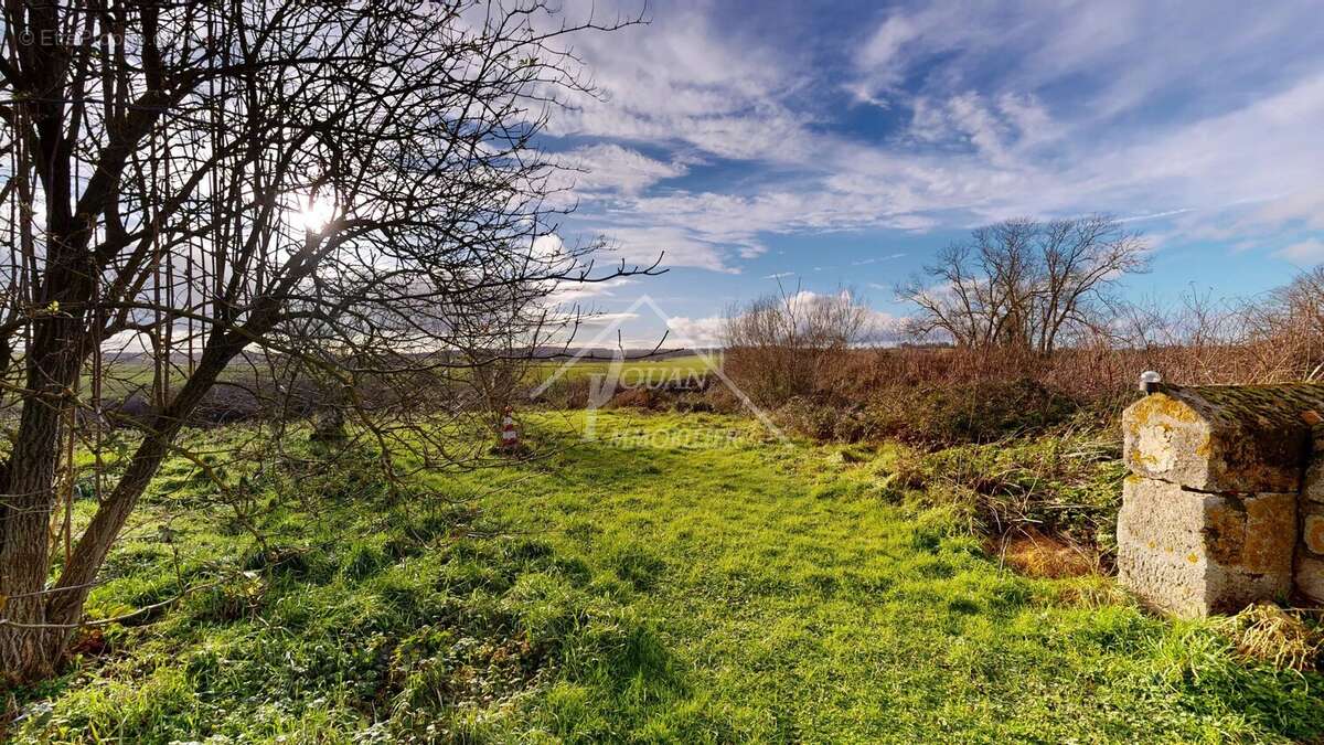 Maison à BOURBON-L'ARCHAMBAULT