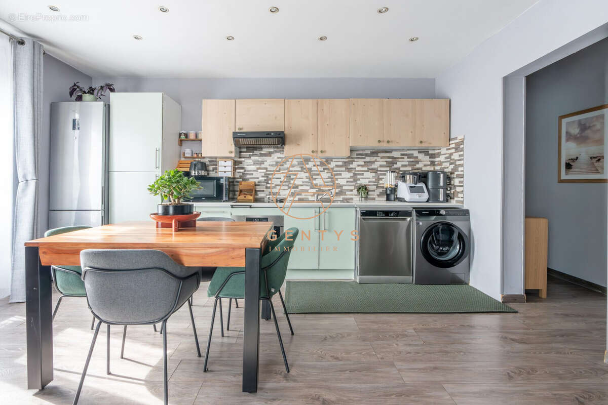 Appartement à LE PERREUX-SUR-MARNE